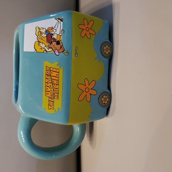 Scooby Doo Mystery Machine Van mug NEW - Picture 1 of 6